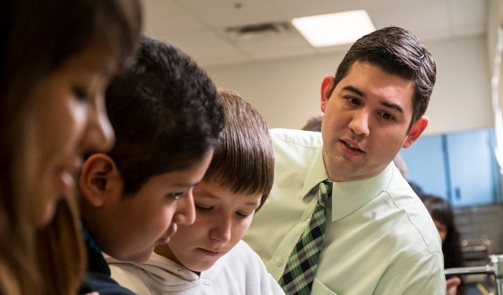 Beginning Teacher Series: Connect and Reflect Through Webinars Beginning Teacher Series: Connect and Reflect Through Webinars